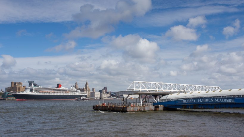 QM2 docked in Liverpool